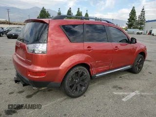 2013 Mitsubishi Outlander SE with VIN JA4AS3AW4DU013085, listed as a Copart auction lot 84697134 with 117,697 mi miles and Salvage Title. Bid and sale history available at carsss.com. Image 3.
