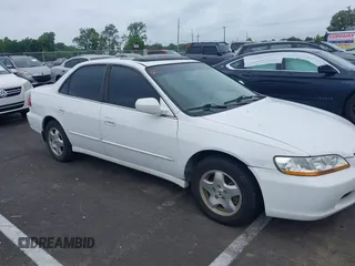 2000 Honda Accord EX с VIN 1HGCG1655YA052734, выставлен на аукционе IAAI как лот 42532829 с пробегом 248 976 миль миль и . История ставок и продаж доступна на DreamBid. Изображение 1.