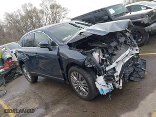 2022 Toyota Venza LE with VIN JTEAAAAH9NJ094694, listed as a IAAI auction lot 41865414 with 23,981 mi miles. Bid and sale history available at carsss.com. Image 1.