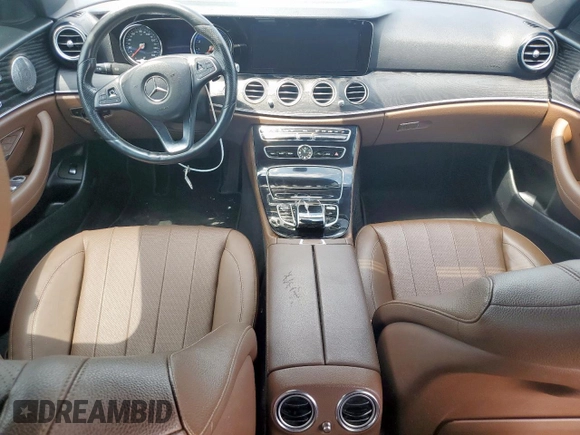 2017 Mercedes-Benz E 300 Luxury с VIN WDDZF4JB6HA045632, выставлен на аукционе Copart как лот 58791395 с пробегом 119 242 миль миль и Чистый • Clean title. История ставок и продаж доступна на DreamBid. Изображение 8.