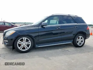 2013 Mercedes-Benz M 350 z VIN 4JGDA5JB9DA265667, wystawiony jako Copart lot #56953005 z przebiegiem 116 163 mil mil oraz Szkoda całkowita • Salvage title. Historia ofert i sprzedaży dostępna na DreamBid. Obrazek 1.