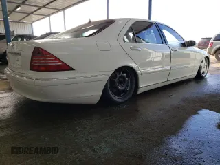 2005 Mercedes-Benz S-Class 5.0L with VIN WDBNG75J85A447977, listed as a Copart auction lot 89194145 with 158,851 mi miles and Clean Title. Bid and sale history available at carsss.com. Image 3.
