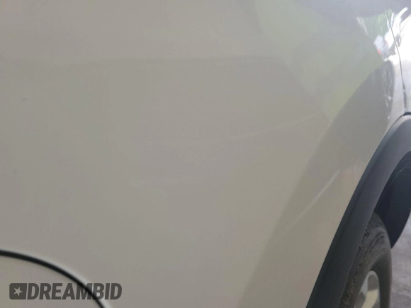 2014 Ford Explorer XLT with VIN 1FM5K7D8XEGA33820, listed as a IAAI auction lot 42734087 with 146,730 mi miles and . Bid and sale history available at DreamBid. Image 21.