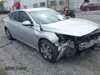 2019 Nissan Altima S with VIN 1N4BL4BV1KC219217, listed as a IAAI auction lot 41853232 with 64,761 mi miles and . Bid and sale history available at carsss.com. Image 1.
