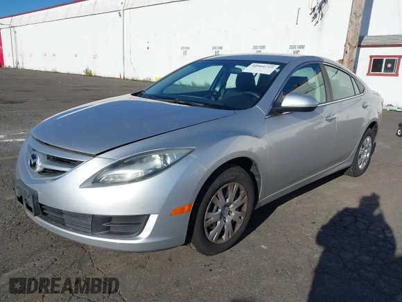 2011 Mazda Mazda6 i Sport with VIN 1YVHZ8BH5B5M13624, listed as a IAAI auction lot 40904715 with 76,797 mi miles. Bid and sale history available at carsss.com. Image 2.