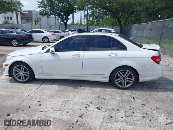 2014 Mercedes-Benz C 250 Sport with VIN WDDGF4HB2EA963886, listed as a IAAI auction lot 42463194 with 139,926 mi miles and . Bid and sale history available at DreamBid. Image 14.