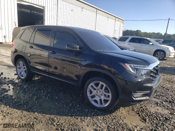 2024 Honda Passport EX-L with VIN 5FNYF8H54RB009802, listed as a Copart auction lot 69815694 with 5,936 mi miles and Salvage Title. Bid and sale history available at carsss.com. Image 4.