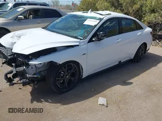 2025 Hyundai Elantra N Line z VIN KMHLR4DF5SU864350, wystawiony jako IAAI lot #42072593 z przebiegiem 7 092 mil mil oraz . Historia ofert i sprzedaży dostępna na DreamBid. Obrazek 17.