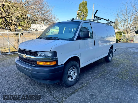 2018 Chevrolet Express Cargo Van with VIN 1GCWGAFP3J1345213, listed as a Copart auction lot 50424285 with 116,638 mi miles and Clean Title. Bid and sale history available at carsss.com. Image 2.