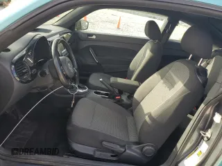 2018 Volkswagen Beetle with VIN 3VWFD7AT4JM716511, listed as a Copart auction lot 49031175 with 91,456 mi miles and Salvage Title. Bid and sale history available at DreamBid. Image 7.