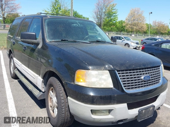 2003 Ford Expedition Special Service z VIN 1FMFU16L13LC24253, wystawiony jako IAAI lot #42148996 z przebiegiem 164 856 mil mil oraz . Historia ofert i sprzedaży dostępna na DreamBid. Obrazek 1.