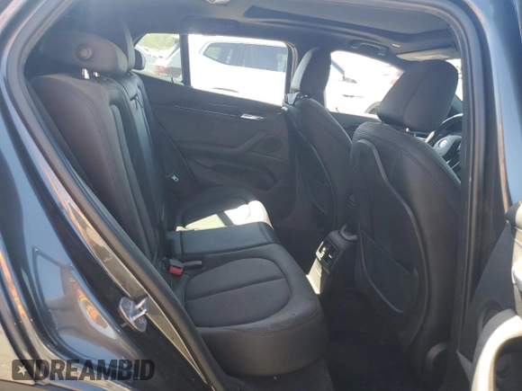 2020 BMW X2 sDrive28i z VIN WBXYH9C07L5P73232, wystawiony jako Copart lot #51948905 z przebiegiem Nie podano mil oraz Szkoda całkowita • Salvage title. Historia ofert i sprzedaży dostępna na DreamBid. Obrazek 10.