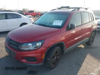 2015 Volkswagen Tiguan R-Line with VIN WVGAV7AX2FW115582, listed as a IAAI auction lot 42215389 with 168,182 mi miles and . Bid and sale history available at DreamBid. Image 17.