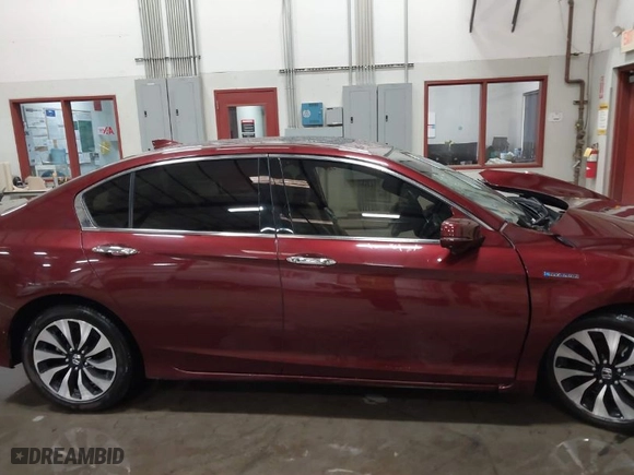 2017 Honda Accord Hybrid EX-L with VIN JHMCR6F52HC023376, listed as a IAAI auction lot 41928666 with 1 mi miles. Bid and sale history available at carsss.com. Image 13.