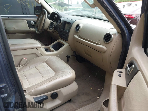 2004 Ford Expedition Eddie Bauer with VIN 1FMPU18L44LB32895, listed as a IAAI auction lot 42329514 with 283,718 mi miles and . Bid and sale history available at DreamBid. Image 5.