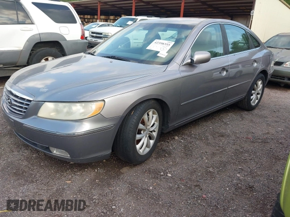 2006 Hyundai Azera SE with VIN KMHFC46F76A043396, listed as a IAAI auction lot 42398355 with 232,418 mi miles and . Bid and sale history available at DreamBid. Image 2.