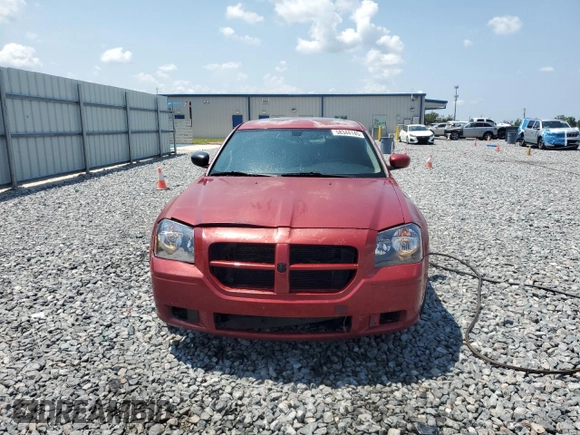 2007 Dodge Magnum R/T z VIN 2D4GV57287H631141, wystawiony jako Copart lot #58344145 z przebiegiem 156 072 mil mil oraz Szkody całkowita. Historia ofert i sprzedaży dostępna na DreamBid. Obrazek 5.