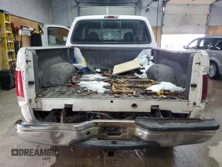 1999 Ford F-350 XL z VIN 1FTSW31S9XEE99015, wystawiony jako Copart lot #49417645 z przebiegiem 128 553 mil mil oraz Czysty tytuł • Clean title. Historia ofert i sprzedaży dostępna na DreamBid. Obrazek 6.