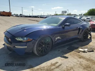 2019 Ford Mustang GT z VIN 1FA6P8CF2K5123203, wystawiony jako Copart lot #53878315 z przebiegiem 65 153 mil mil oraz Szkody całkowita. Historia ofert i sprzedaży dostępna na DreamBid. Obrazek 1.