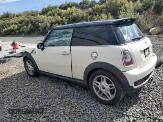 2011 MINI Hardtop S with VIN WMWSV3C57BTY14678, listed as a Copart auction lot 55501545 with 119,995 mi miles and Salvage title. Bid and sale history available at DreamBid. Image 2.
