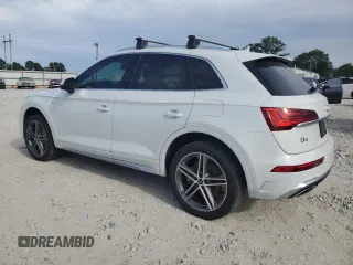 2021 Audi Q5 Premium Plus with VIN WA1E2AFY9M2128647, listed as a Copart auction lot 72887654 with 22,051 mi miles and Salvage Title. Bid and sale history available at carsss.com. Image 2.