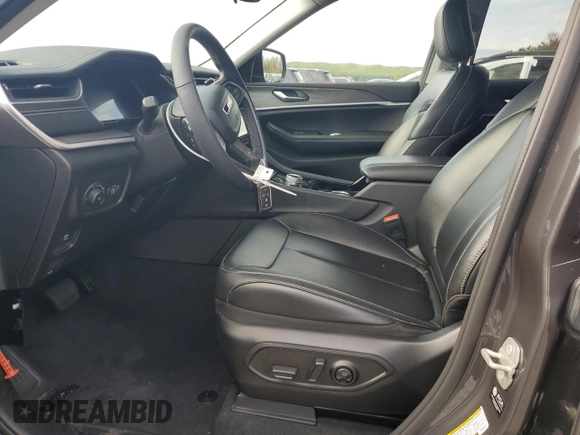 2023 Jeep Grand Cherokee Limited с VIN 1C4RJKBG4P8840711, выставлен на аукционе Copart как лот 69514574 с пробегом 8 045 миль миль и Списание • Salvage title. История ставок и продаж доступна на DreamBid. Изображение 7.