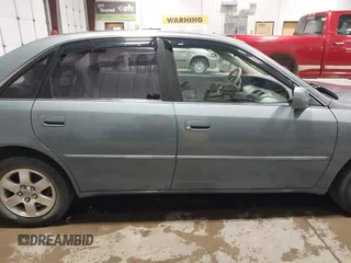 2000 Toyota Avalon XL with VIN 4T1BF28B4YU067175, listed as a IAAI auction lot 42396309 with 268,064 mi miles and . Bid and sale history available at DreamBid. Image 13.