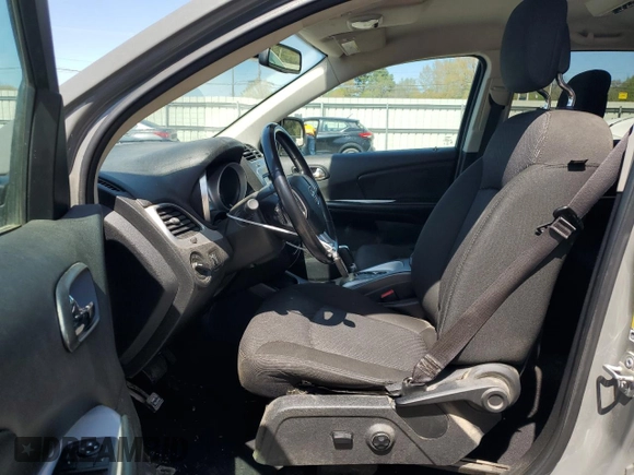 2020 Dodge Journey SE Value with VIN 3C4PDCABXLT274558, listed as a Copart auction lot 50407555 with 106,404 mi miles and Salvage Title. Bid and sale history available at DreamBid. Image 7.