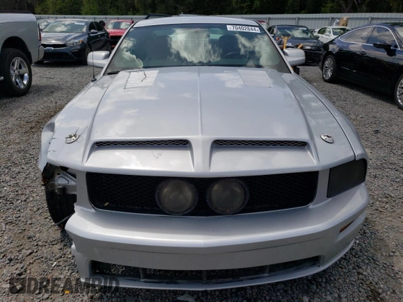 2006 Ford Mustang GT Deluxe with VIN 1ZVHT82H165193456, listed as a Copart auction lot 70402844 with 150,388 mi miles and Non repairable. Bid and sale history available at DreamBid. Image 5.