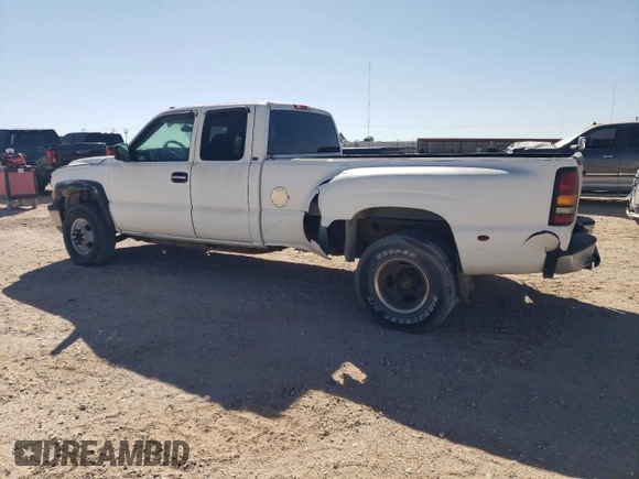 2001 Chevrolet Silverado 3500 with VIN 1GCJC39G01F121834, listed as a Copart auction lot 47854955 with 322,707 mi miles and Clean Title. Bid and sale history available at carsss.com. Image 2.