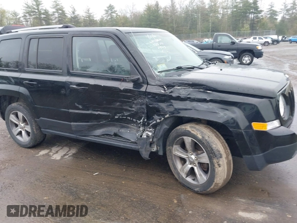 2017 Jeep Patriot High Altitude z VIN 1C4NJRFB9HD162469, wystawiony jako IAAI lot #42188220 z przebiegiem 29 056 mil mil oraz . Historia ofert i sprzedaży dostępna na DreamBid. Obrazek 12.