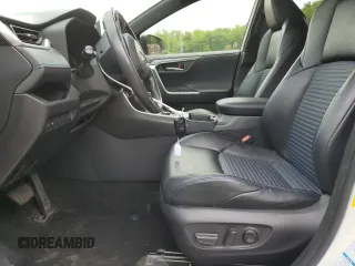 2019 Toyota RAV4 Hybrid XSE with VIN JTMEWRFV4KJ004433, listed as a Copart auction lot 58400445 with 101,108 mi miles and Salvage title. Bid and sale history available at DreamBid. Image 7.