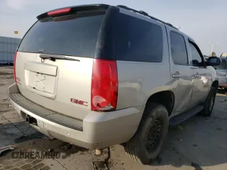 2009 GMC Yukon SLT w/4SB with VIN 1GKFK33009R240907, listed as a Copart auction lot 45922255 with 295,760 mi miles and Salvage Title. Bid and sale history available at carsss.com. Image 3.