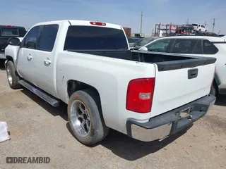 2007 Chevrolet Silverado 1500 LS with VIN 3GCEC13C47G544144, listed as a IAAI auction lot 41862564 with 207,457 mi miles. Bid and sale history available at carsss.com. Image 3.