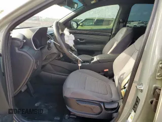 2023 Hyundai Santa Cruz SE z VIN 5NTJA4AE7PH069415, wystawiony jako Copart lot #59716825 z przebiegiem 43 866 mil mil oraz Szkoda całkowita • Salvage title. Historia ofert i sprzedaży dostępna na DreamBid. Obrazek 7.