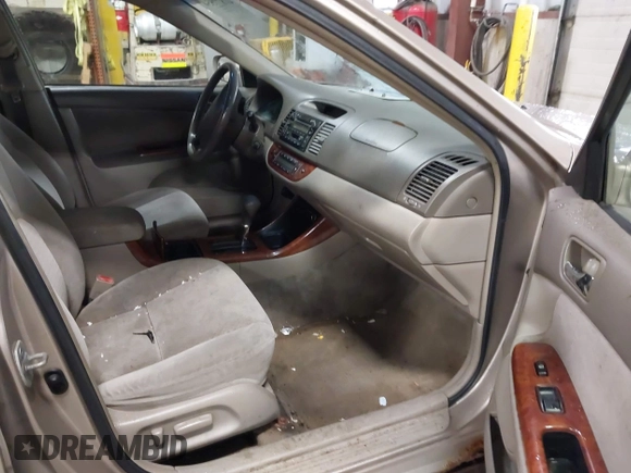 2003 Toyota Camry LE with VIN 4T1BE32K73U136399, listed as a IAAI auction lot 41877554 with 235,078 mi miles and . Bid and sale history available at DreamBid. Image 5.
