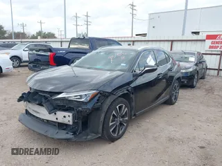 2019 Lexus UX 200 z VIN JTHY3JBH4K2006358, wystawiony jako IAAI lot #41541846 z przebiegiem 120 809 mil mil oraz . Historia ofert i sprzedaży dostępna na DreamBid. Obrazek 21.