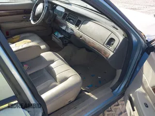 2007 Mercury Grand Marquis LS Premium with VIN 2MEFM75W77X601517, listed as a IAAI auction lot 42123430 with 139,938 mi miles and . Bid and sale history available at DreamBid. Image 5.