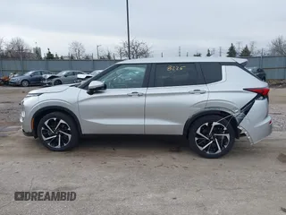 2023 Mitsubishi Outlander SE z VIN JA4J4UA84PZ056012, wystawiony jako IAAI lot #41858225 z przebiegiem 46 808 mil mil oraz . Historia ofert i sprzedaży dostępna na DreamBid. Obrazek 15.