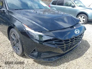 2022 Hyundai Elantra SEL with VIN KMHLM4AGXNU272717, listed as a IAAI auction lot 41879304 with 55,680 mi miles and . Bid and sale history available at DreamBid. Image 17.