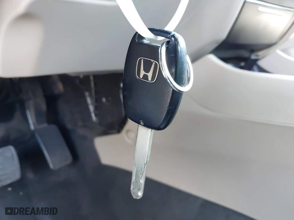 2013 Honda Civic Hybrid with VIN 19XFB4F39DE201955, listed as a IAAI auction lot 41980511 with 169,923 mi miles. Bid and sale history available at carsss.com. Image 11.