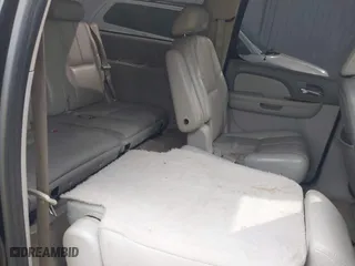 2007 Chevrolet Suburban LTZ with VIN 3GNFC16077G223650, listed as a IAAI auction lot 41510285 with 1 mi miles. Bid and sale history available at carsss.com. Image 8.