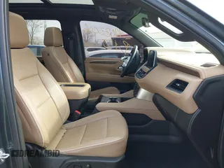 2021 Chevrolet Suburban Premier with VIN 1GNSKFKDXMR295929, listed as a IAAI auction lot 42033006 with 46,733 mi miles and . Bid and sale history available at DreamBid. Image 5.