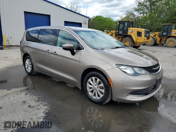 2017 Chrysler Pacifica Touring with VIN 2C4RC1DG5HR537931, listed as a Copart auction lot 55613605 with 159,536 mi miles and Salvage Title. Bid and sale history available at DreamBid. Image 4.