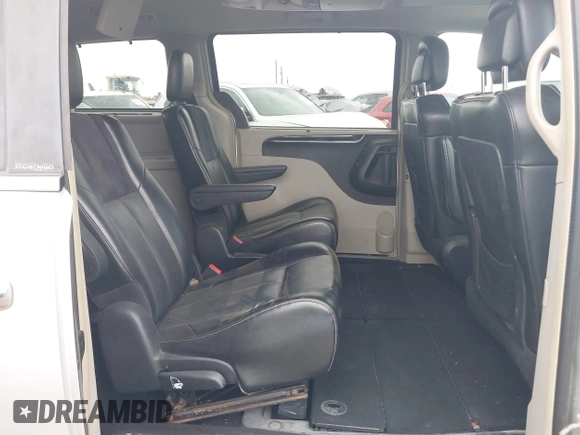 2011 Chrysler Town & Country Limited z VIN 2A4RR6DGXBR624477, wystawiony jako IAAI lot #42151890 z przebiegiem Nie podano mil oraz . Historia ofert i sprzedaży dostępna na DreamBid. Obrazek 8.