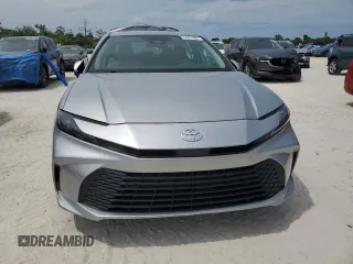 2025 Toyota Camry LE z VIN 4T1DAACK3SU022986, wystawiony jako Copart lot #51407485 z przebiegiem 6 490 mil mil oraz Szkoda całkowita • Salvage title. Historia ofert i sprzedaży dostępna na DreamBid. Obrazek 5.