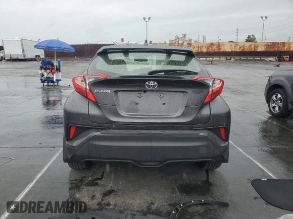 2019 Toyota C-HR XLE z VIN JTNKHMBX4K1061119, wystawiony jako Copart lot #47112995 z przebiegiem 42 983 mil mil oraz Szkoda całkowita • Salvage title. Historia ofert i sprzedaży dostępna na DreamBid. Obrazek 6.