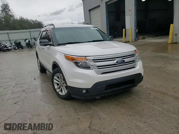 2011 Ford Explorer XLT with VIN 1FMHK7D89BGA75159, listed as a Copart auction lot 43085335 with 165,920 mi miles and Salvage Title. Bid and sale history available at carsss.com. Image 12.