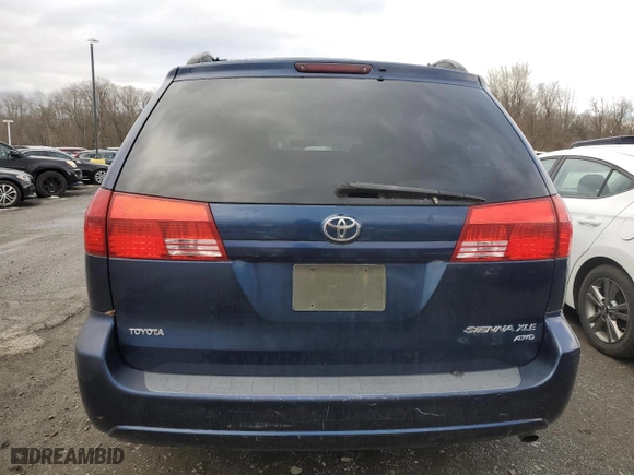 2004 Toyota Sienna XLE with VIN 5TDBA22C14S010077, listed as a Copart auction lot 42851905 with 246,082 mi miles and Clean Title. Bid and sale history available at carsss.com. Image 6.