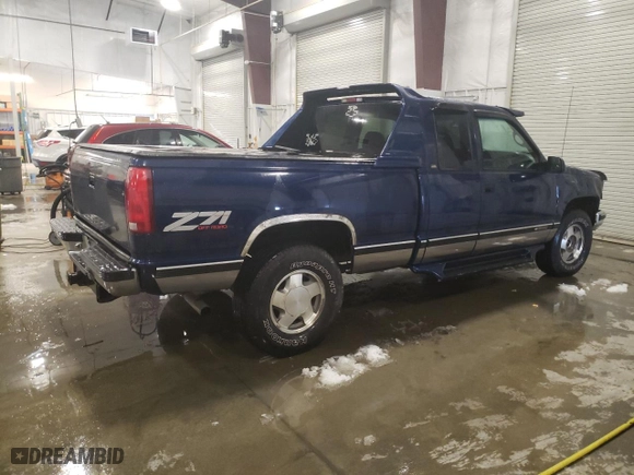 1998 Chevrolet C/K 1500 with VIN 2GCEK19RXW1168328, listed as a Copart auction lot 51498725 with 206,998 mi miles and Salvage Title. Bid and sale history available at carsss.com. Image 3.